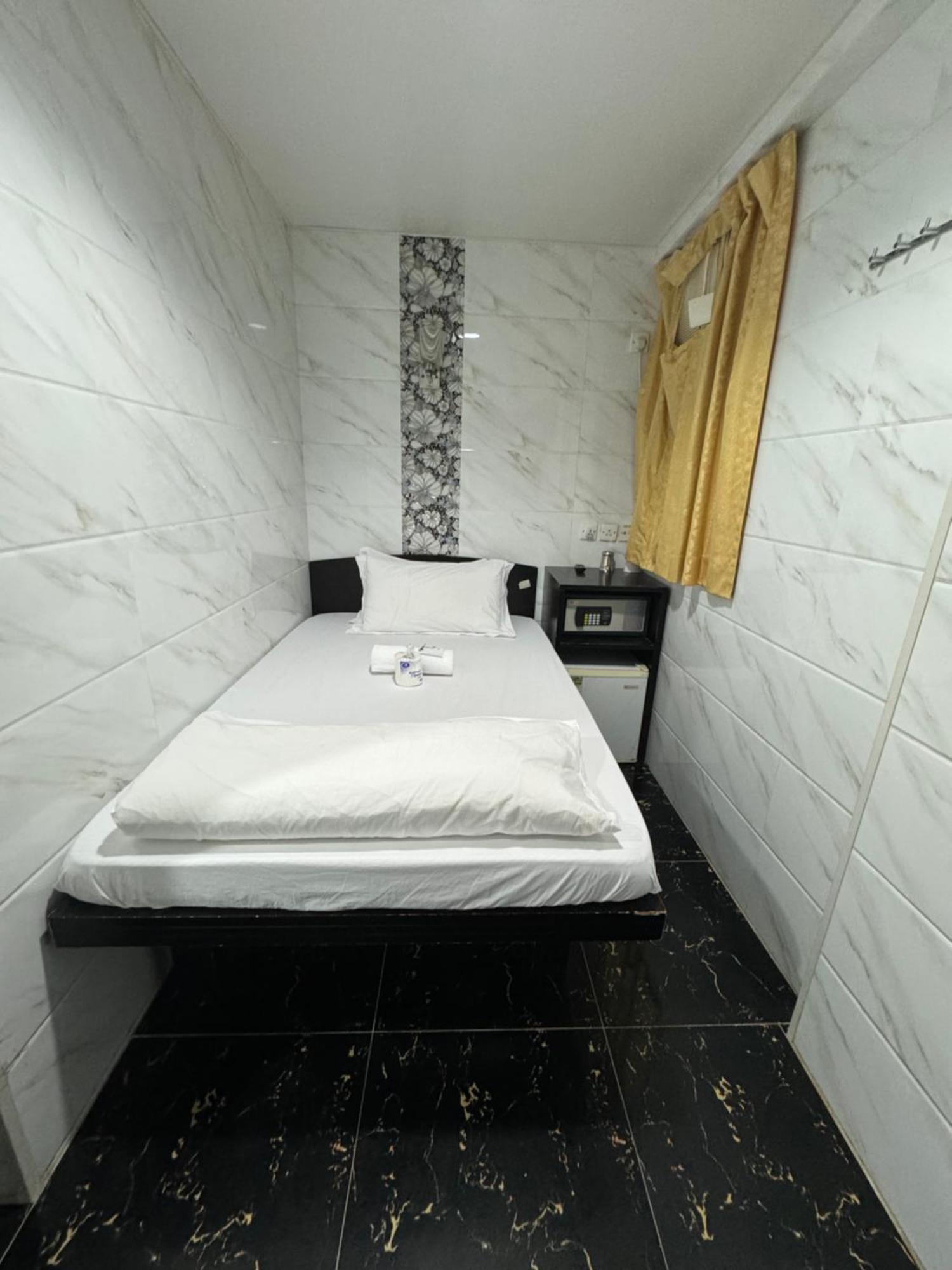 Shangri-La Guest House Хонконг Екстериор снимка